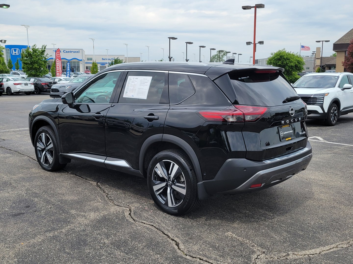 Certified 2023 Nissan Rogue SL w/ SL Premium Package AWD/4WD image 3