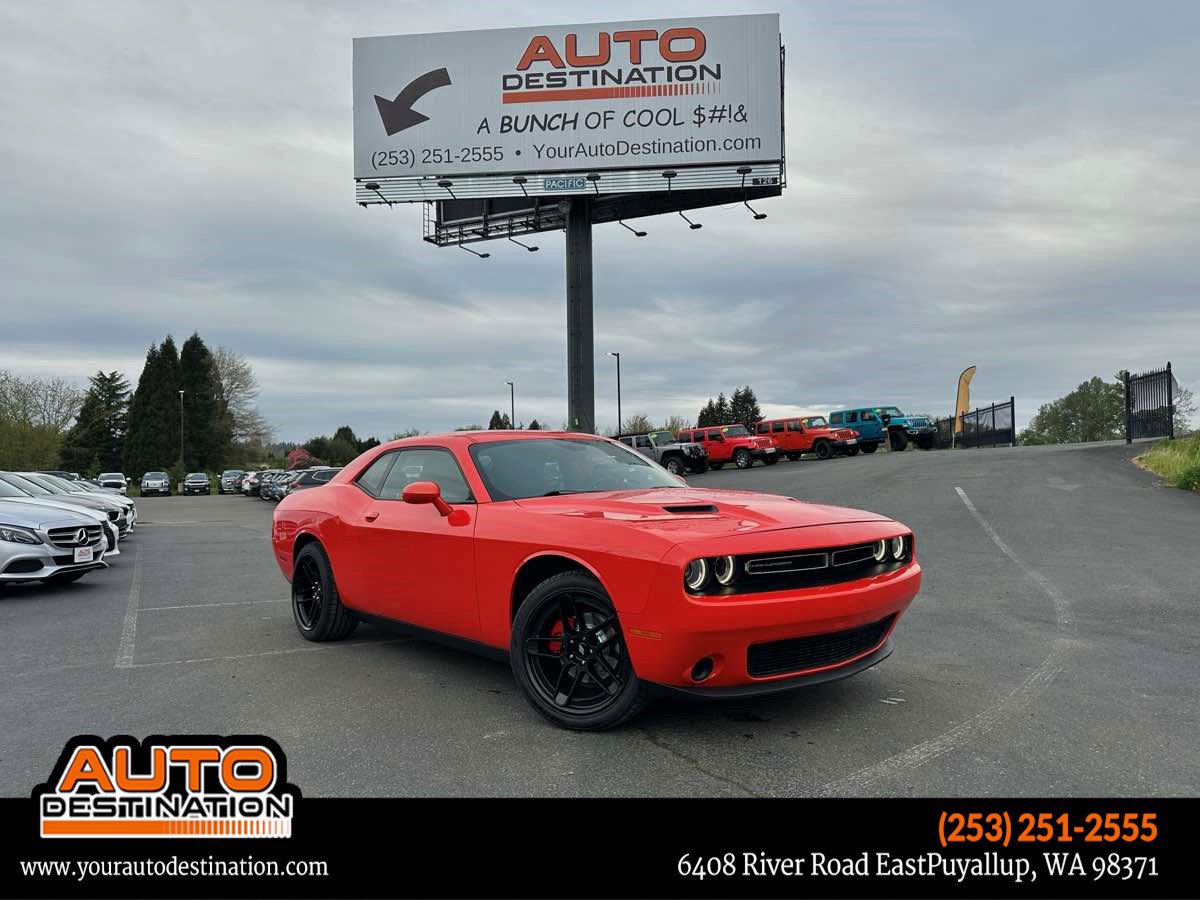 Used 2016 Dodge Challenger SXT w/ Sound Group image 1