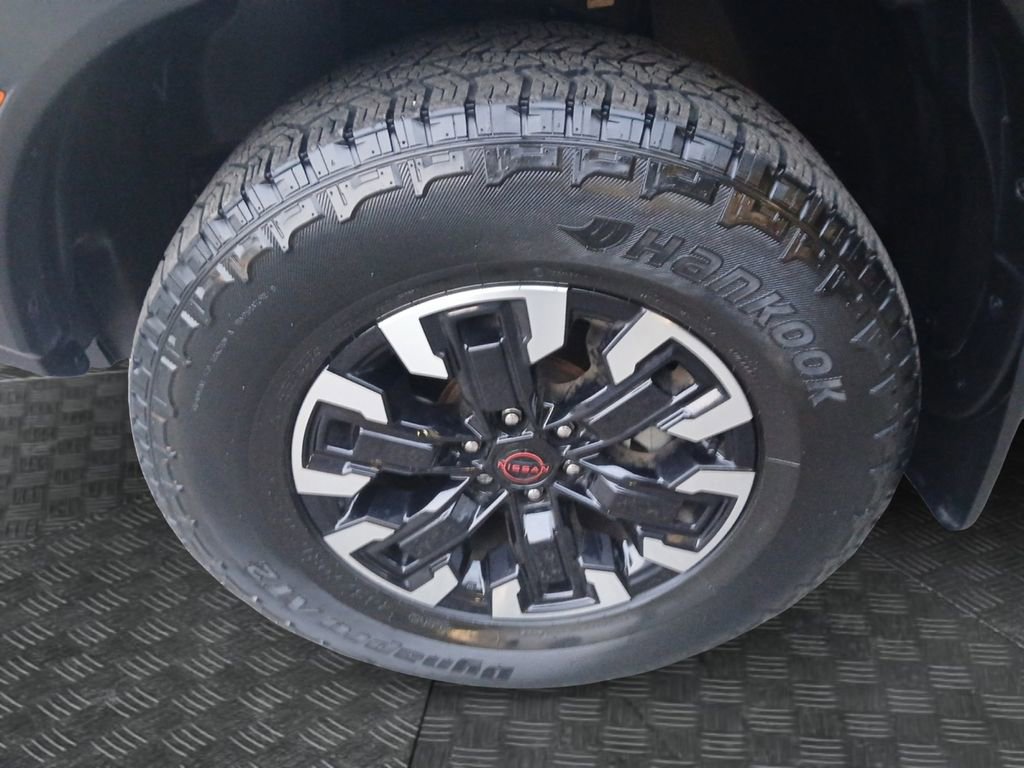 Used 2023 Nissan Frontier PRO-4X w/ Technology Package image 23
