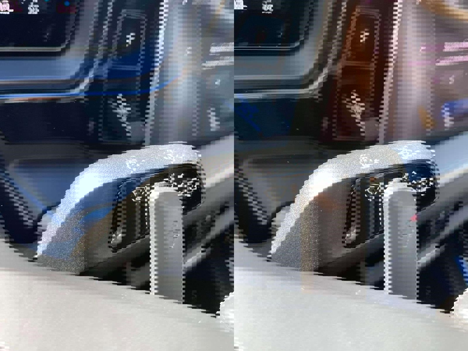 Used 2024 Porsche Cayenne image 25