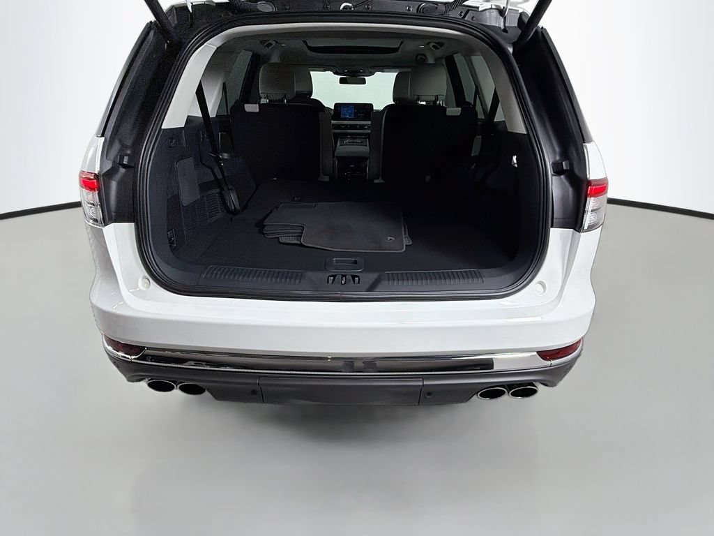 Used 2026 Lincoln Aviator 2WD image 27