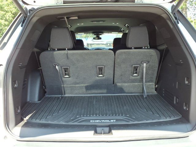 Used 2023 Chevrolet Traverse LT AWD/4WD image 24