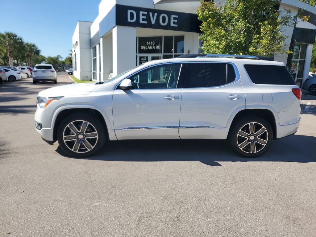 Used 2017 GMC Acadia Denali w/ Technology Package image 2