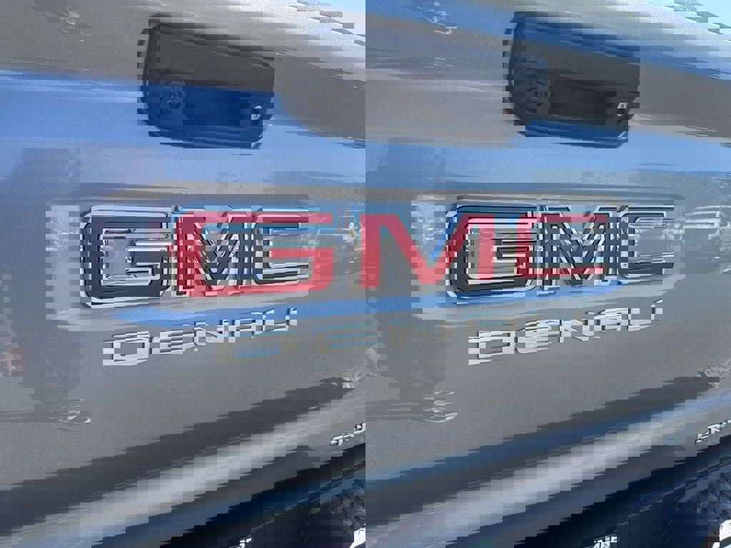 New 2026 GMC Canyon Denali image 60