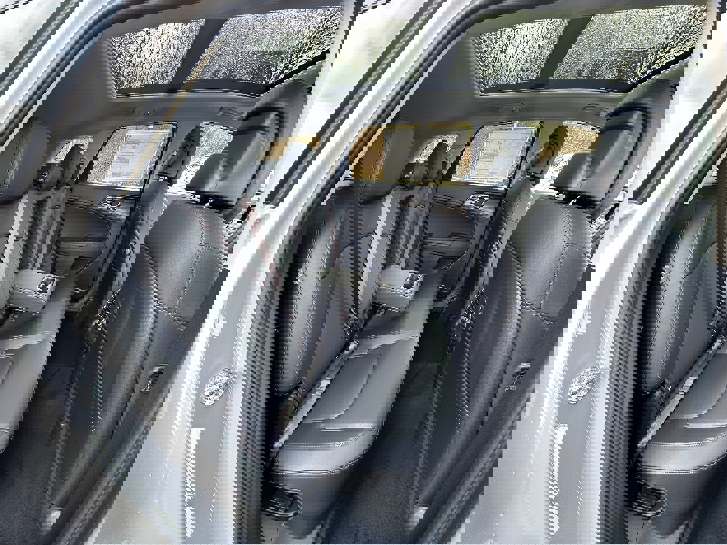 New 2026 Kia Sportage EX image 16