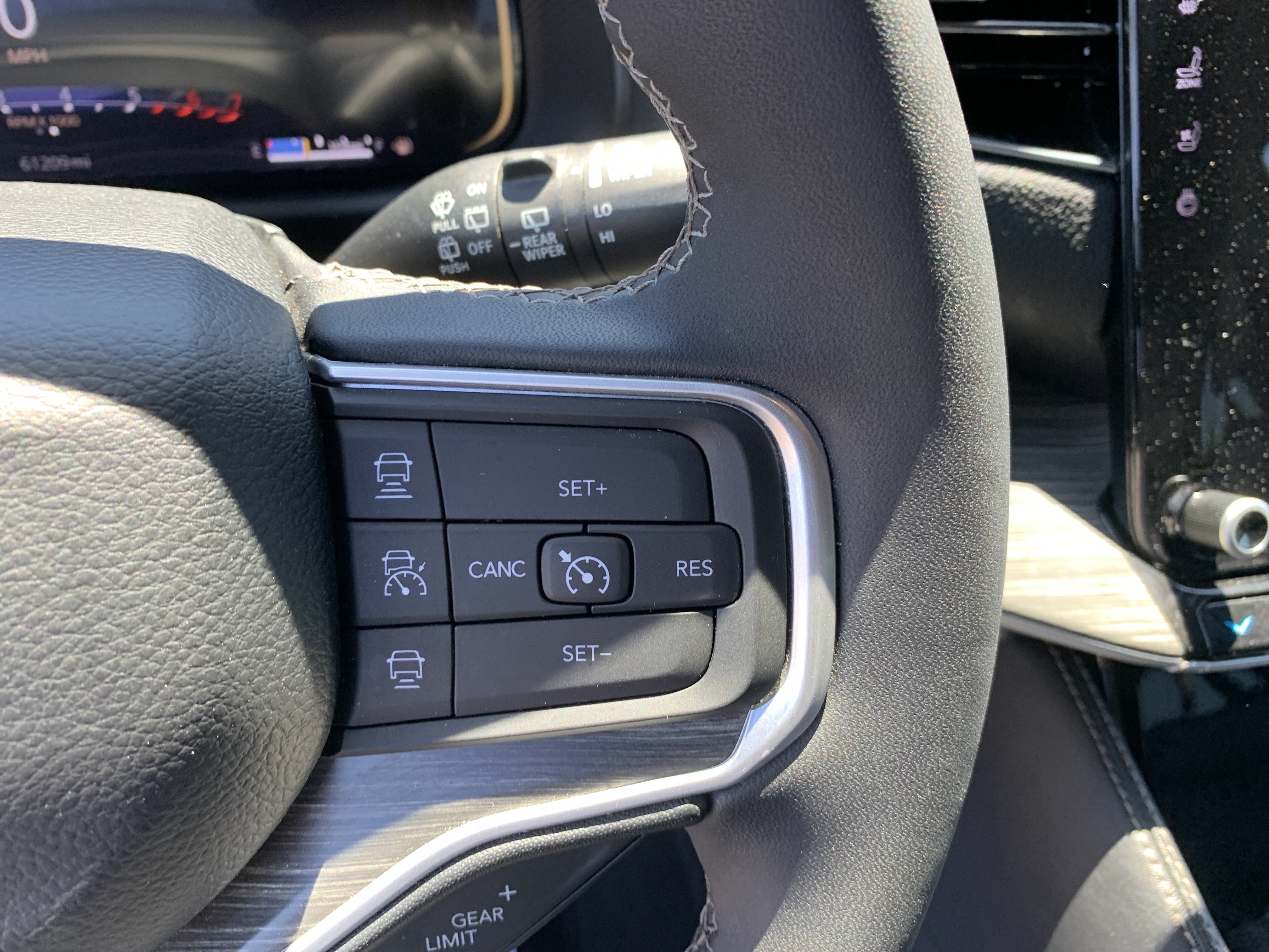 Used 2024 Jeep Wagoneer Series II AWD/4WD image 29