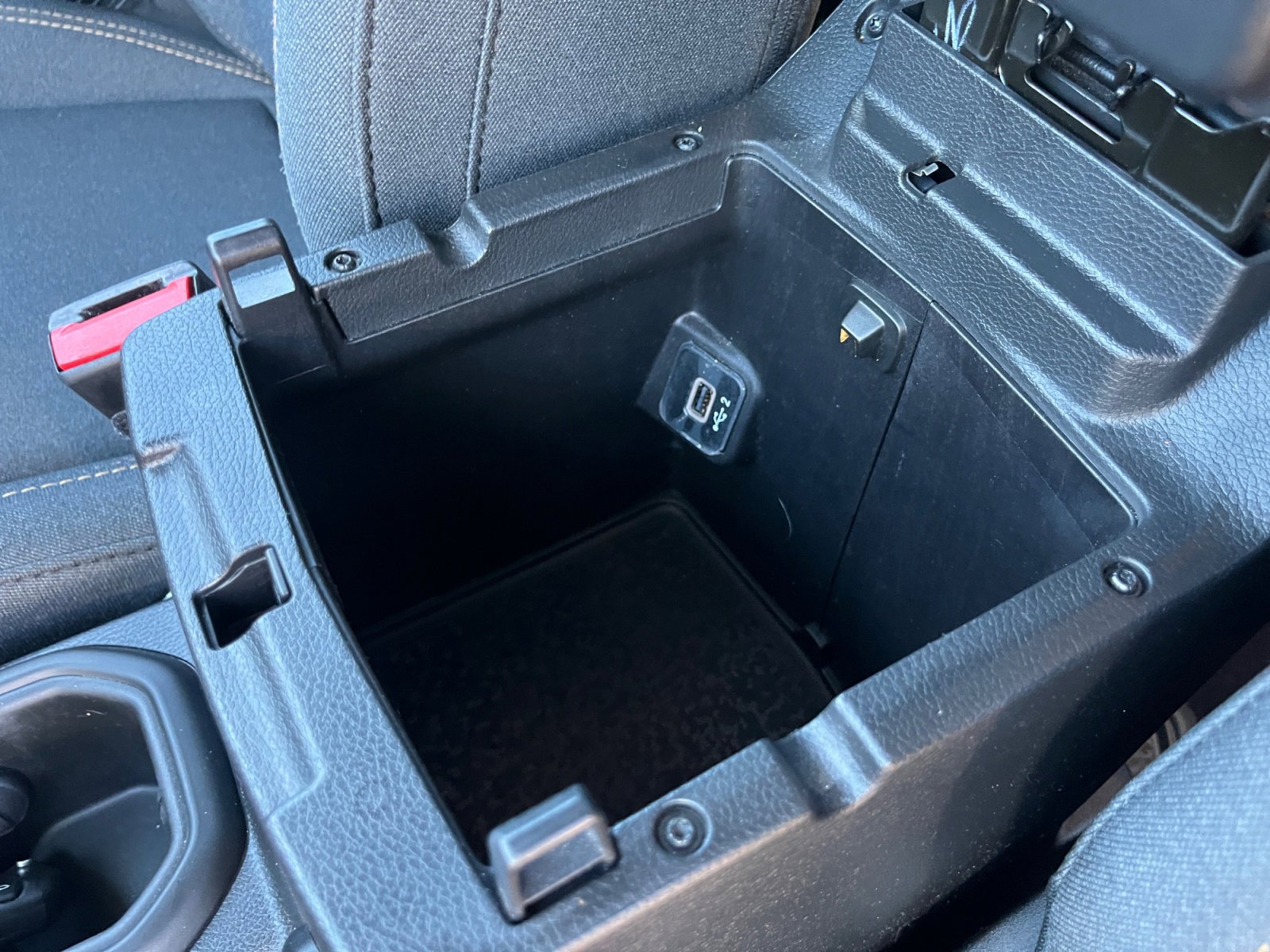 Used 2024 Jeep Wrangler Willys image 15