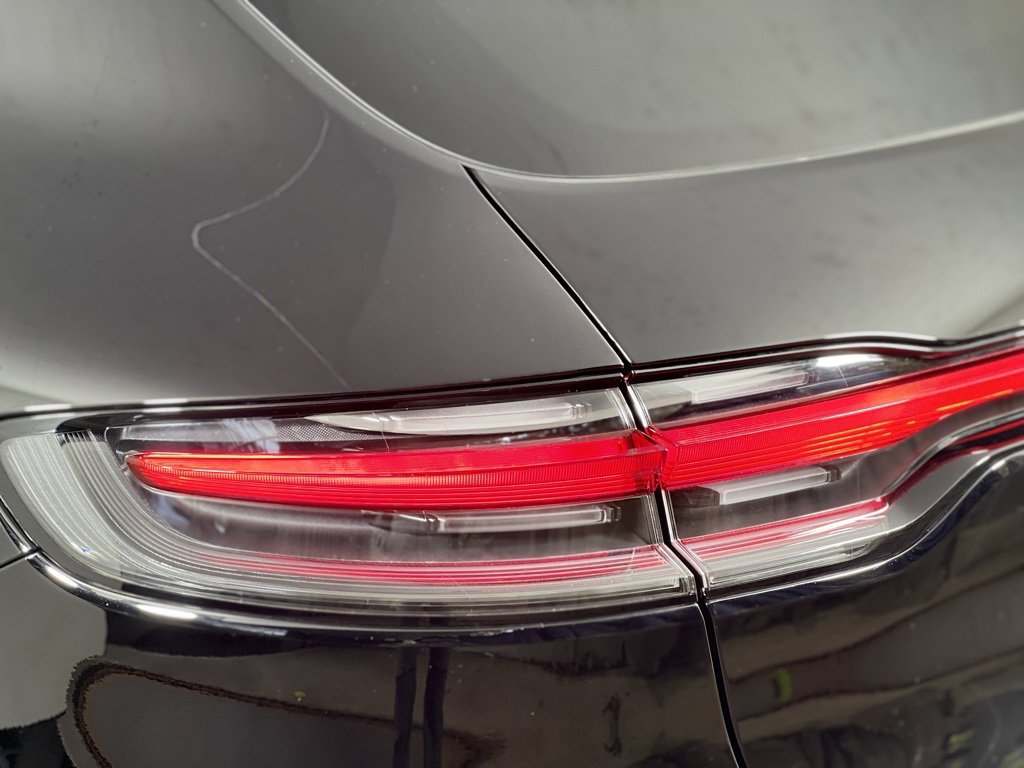 Used 2025 Porsche Macan image 16