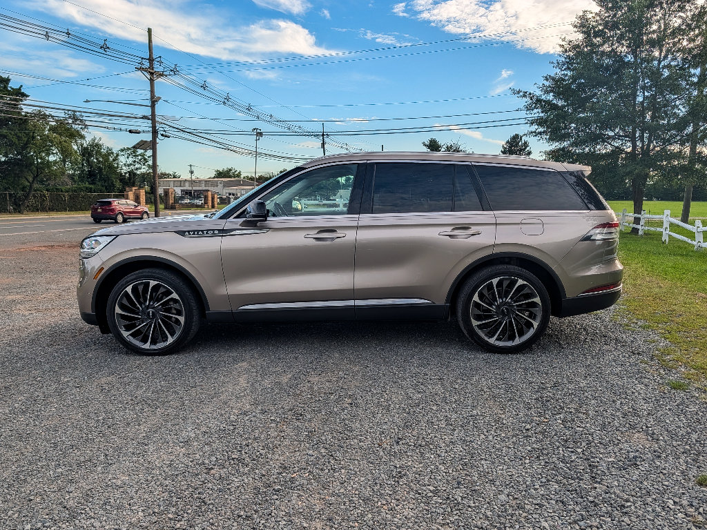 Used 2020 Lincoln Aviator Reserve w/ Equipment Group 202A AWD/4WD image 9