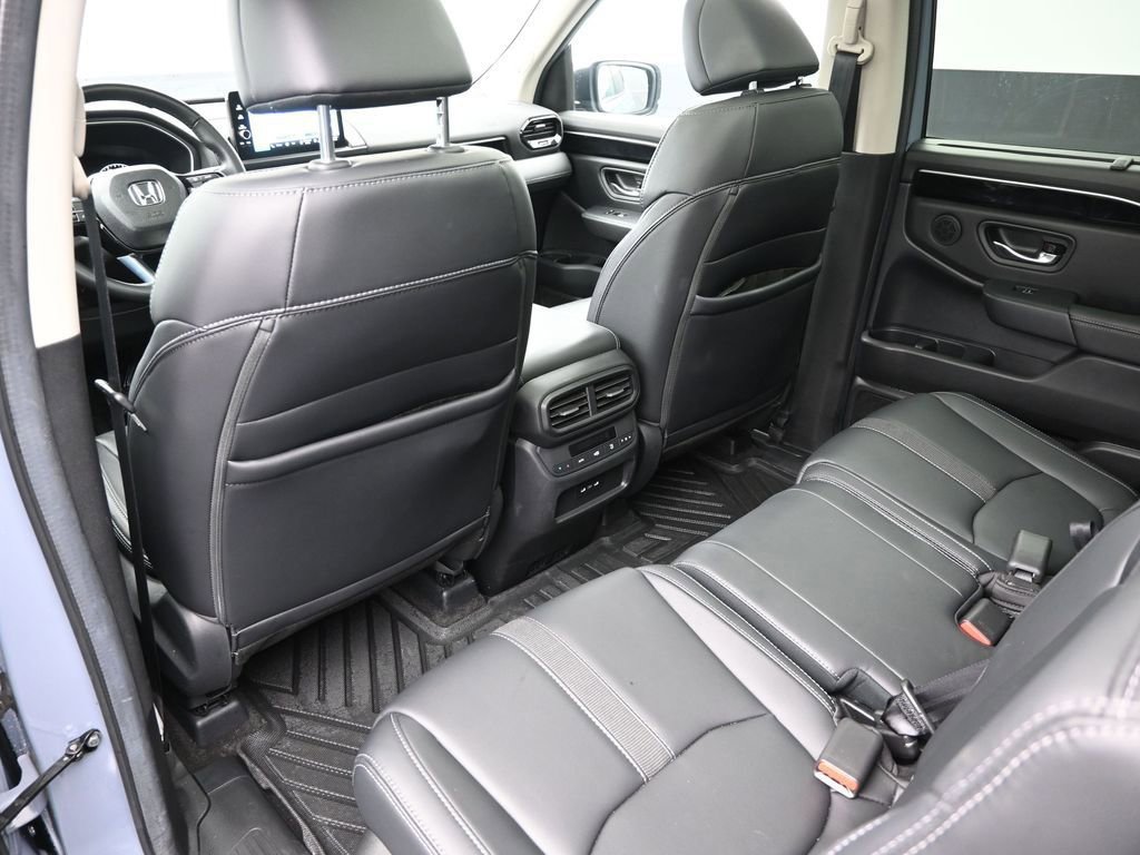 Used 2024 Honda Pilot Touring image 26