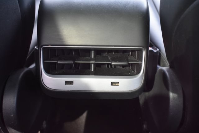 Used 2018 Tesla Model 3 Long Range RWD image 28