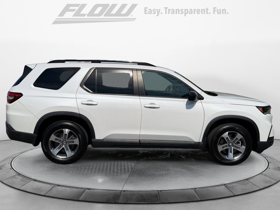Certified 2023 Honda Pilot Sport image 10