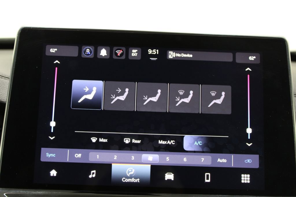 Used 2025 Jeep Compass Trailhawk image 46