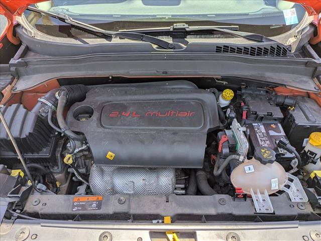 Used 2017 Jeep Renegade Altitude FWD image 21