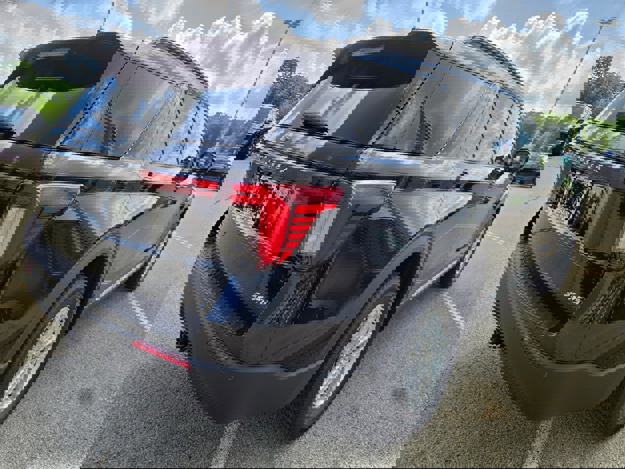 New 2025 Ford Explorer Active image 5