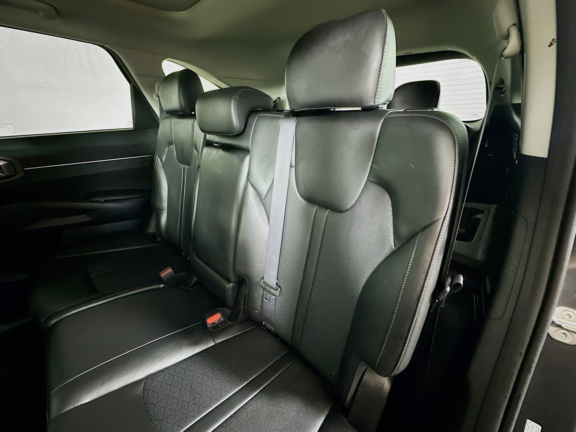 Used 2023 Kia Sorento S w/ Panoramic Sunroof Package image 25