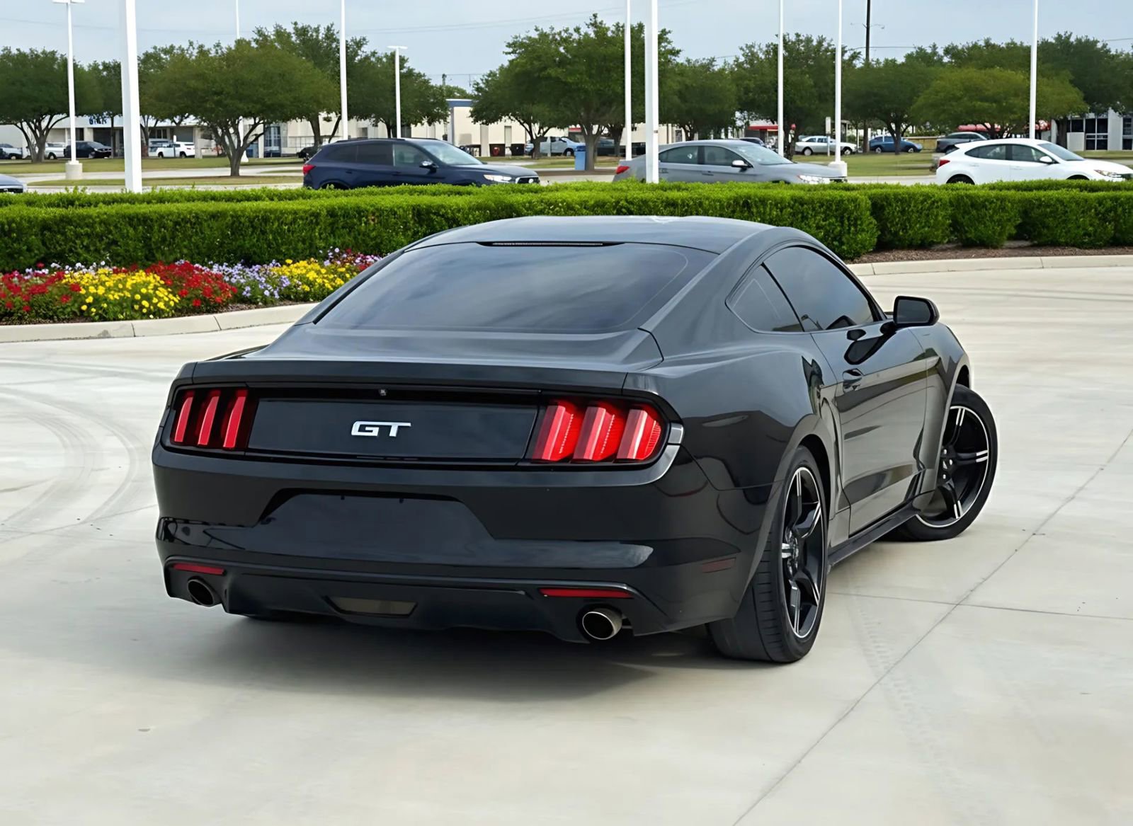 Used 2016 Ford Mustang GT w/ GT Performance Package image 4
