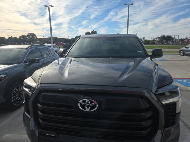 Used 2026 Toyota Tundra SR5 w/ SR5 Convenience Package RWD image 3