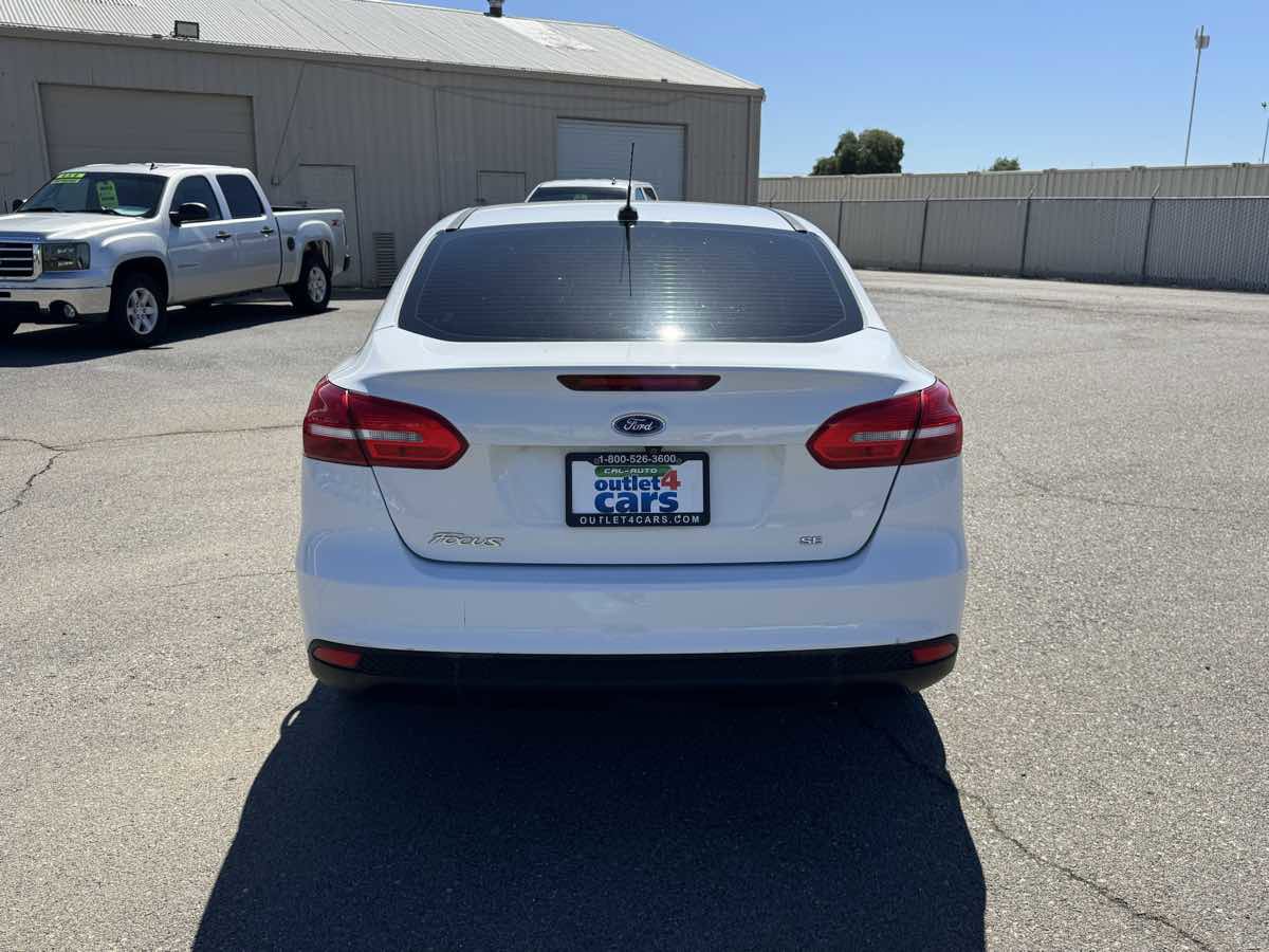 Used 2017 Ford Focus SE FWD image 8