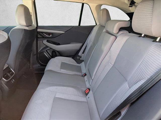 Used 2025 Subaru Outback Premium image 18