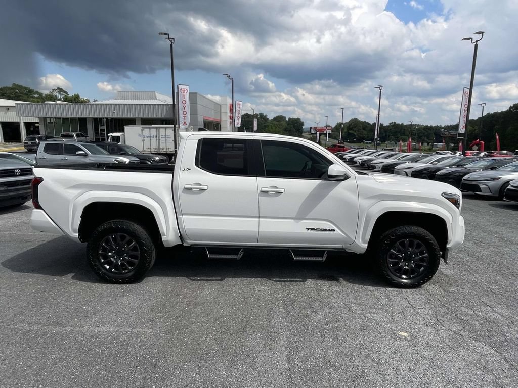 Used 2025 Toyota Tacoma SR5 RWD image 2