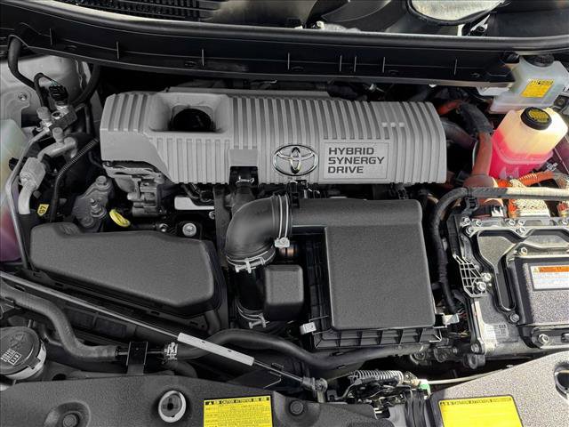 Used 2014 Toyota Prius V Two image 18