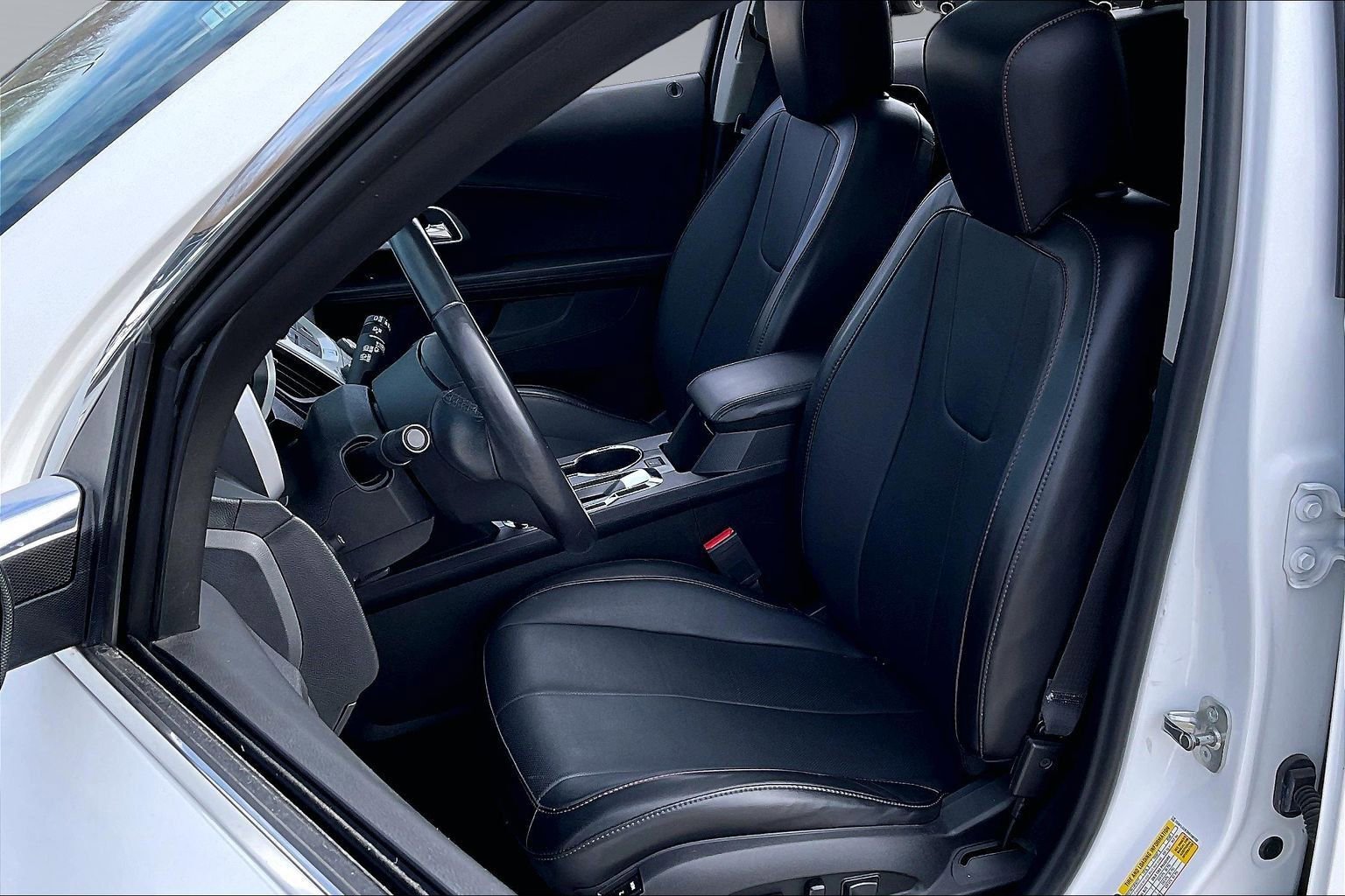 Used 2017 Chevrolet Equinox Premier w/ Enhanced Convenience Package image 26