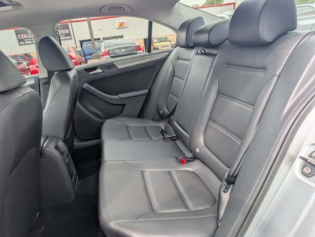 Used 2013 Volkswagen Jetta TDI FWD image 15