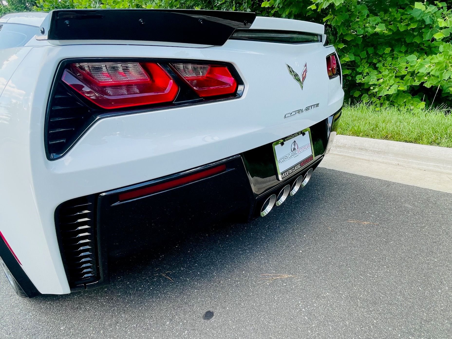 Used 2017 Chevrolet Corvette Grand Sport w/ Z07 Performance Package RWD image 22