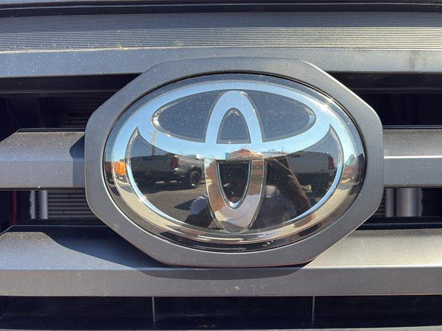 Used 2022 Toyota Tacoma SR w/ SX Package RWD image 11