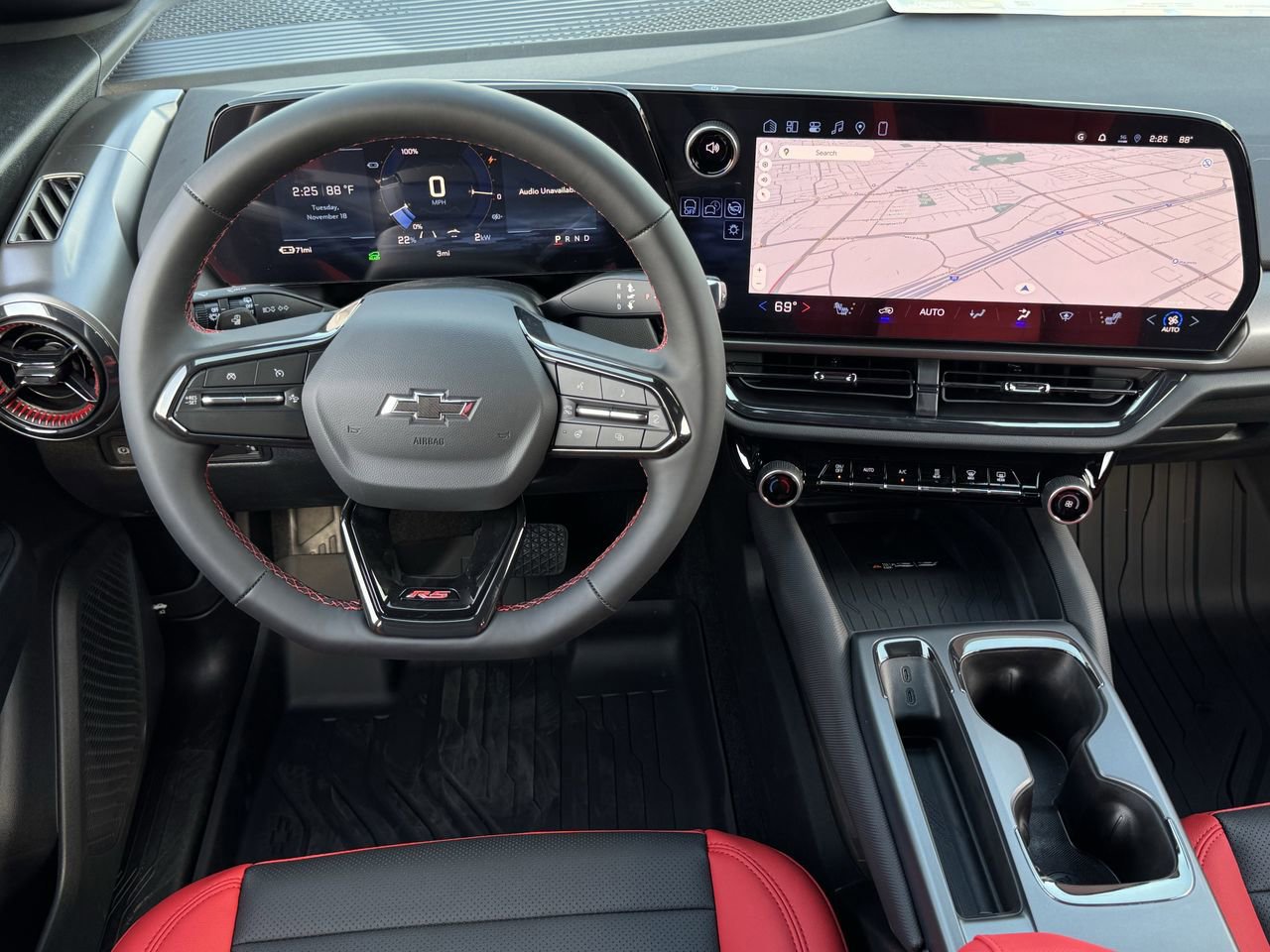 New 2026 Chevrolet Equinox EV RS image 10