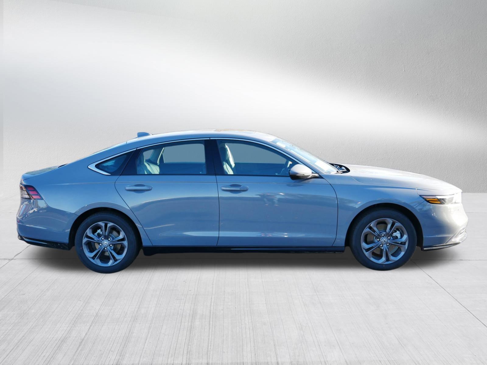 Certified 2025 Honda Accord EX-L image 8