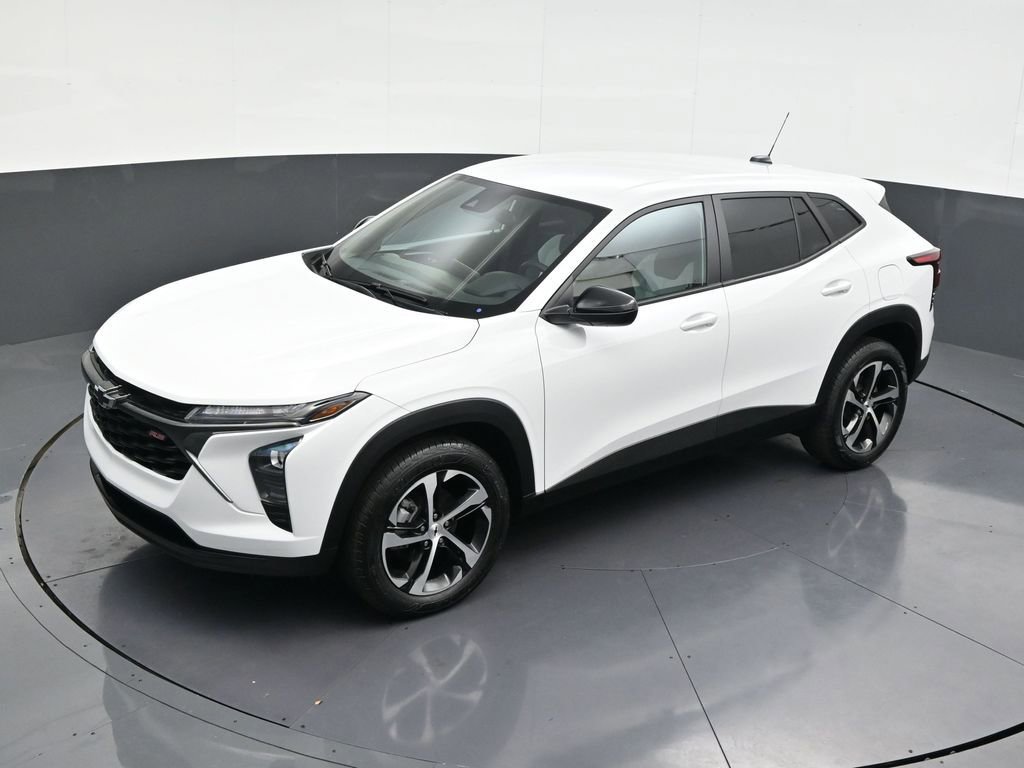 Used 2025 Chevrolet Trax RS w/ Driver Confidence Package image 20