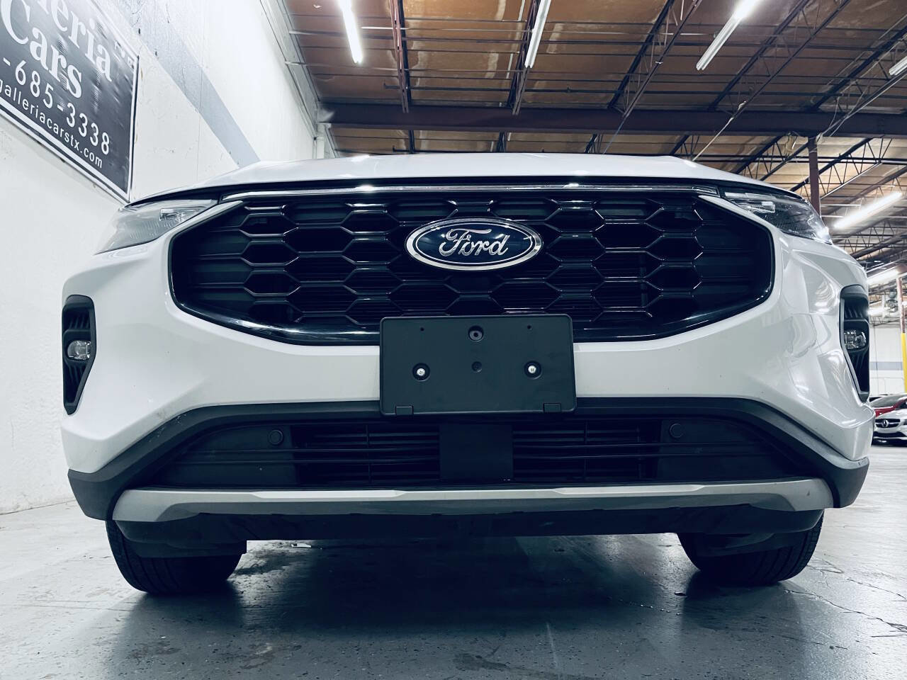 Used 2025 Ford Escape ST-Line Select AWD/4WD image 12