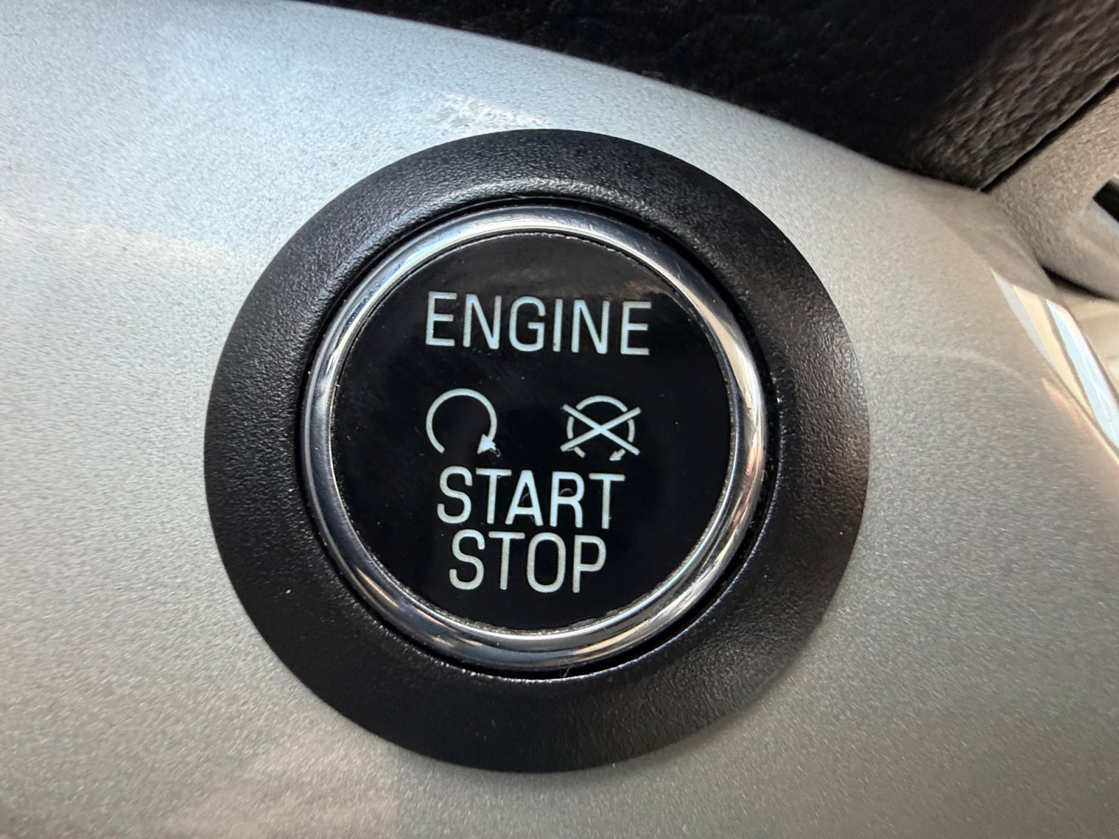 Used 2013 Ford Escape SEL AWD/4WD image 30