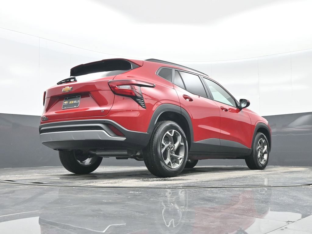 New 2026 Chevrolet Trax LT w/ Sunroof Package image 30