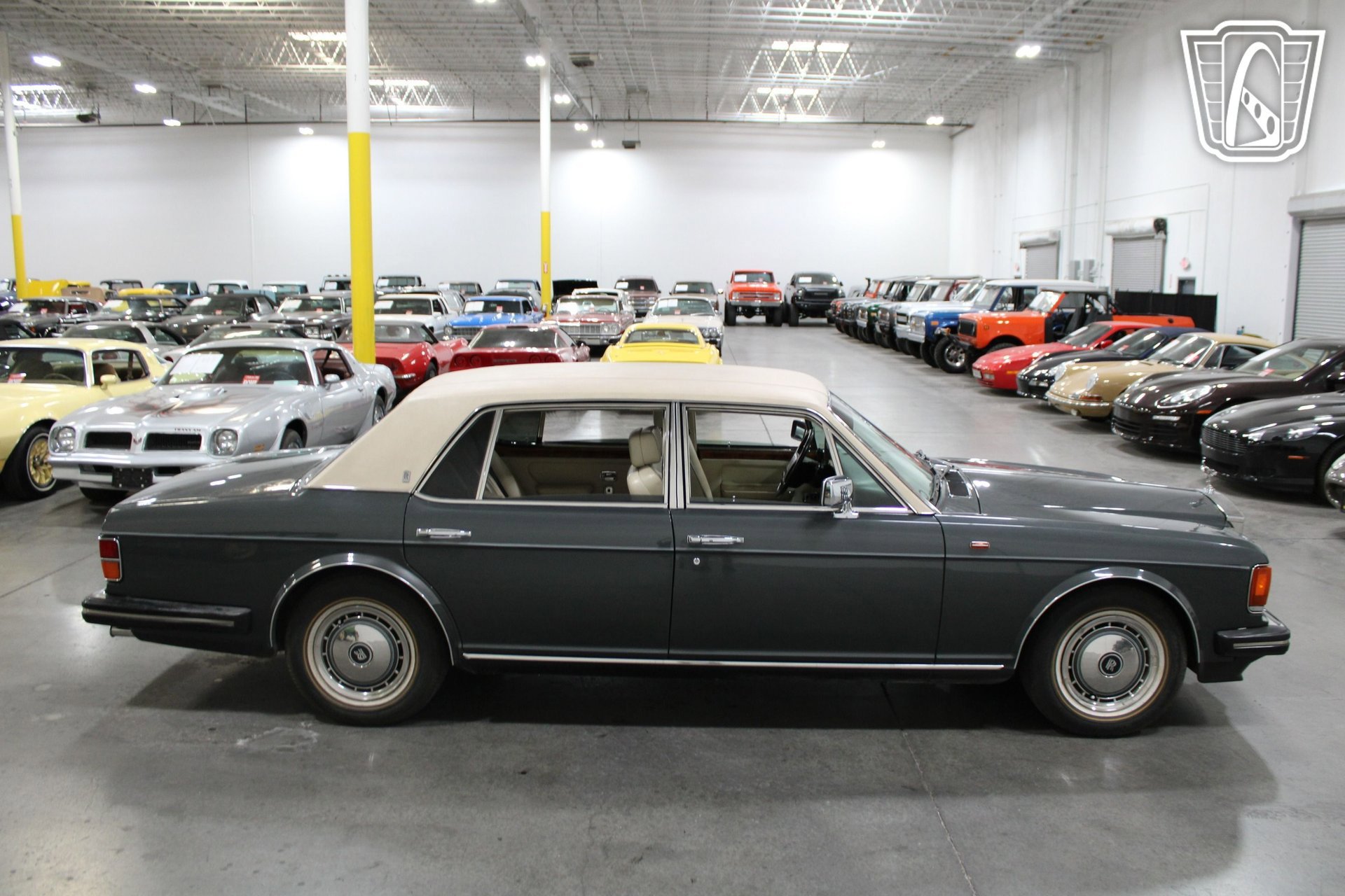 Used 1990 Rolls-Royce Silver Spur II image 16