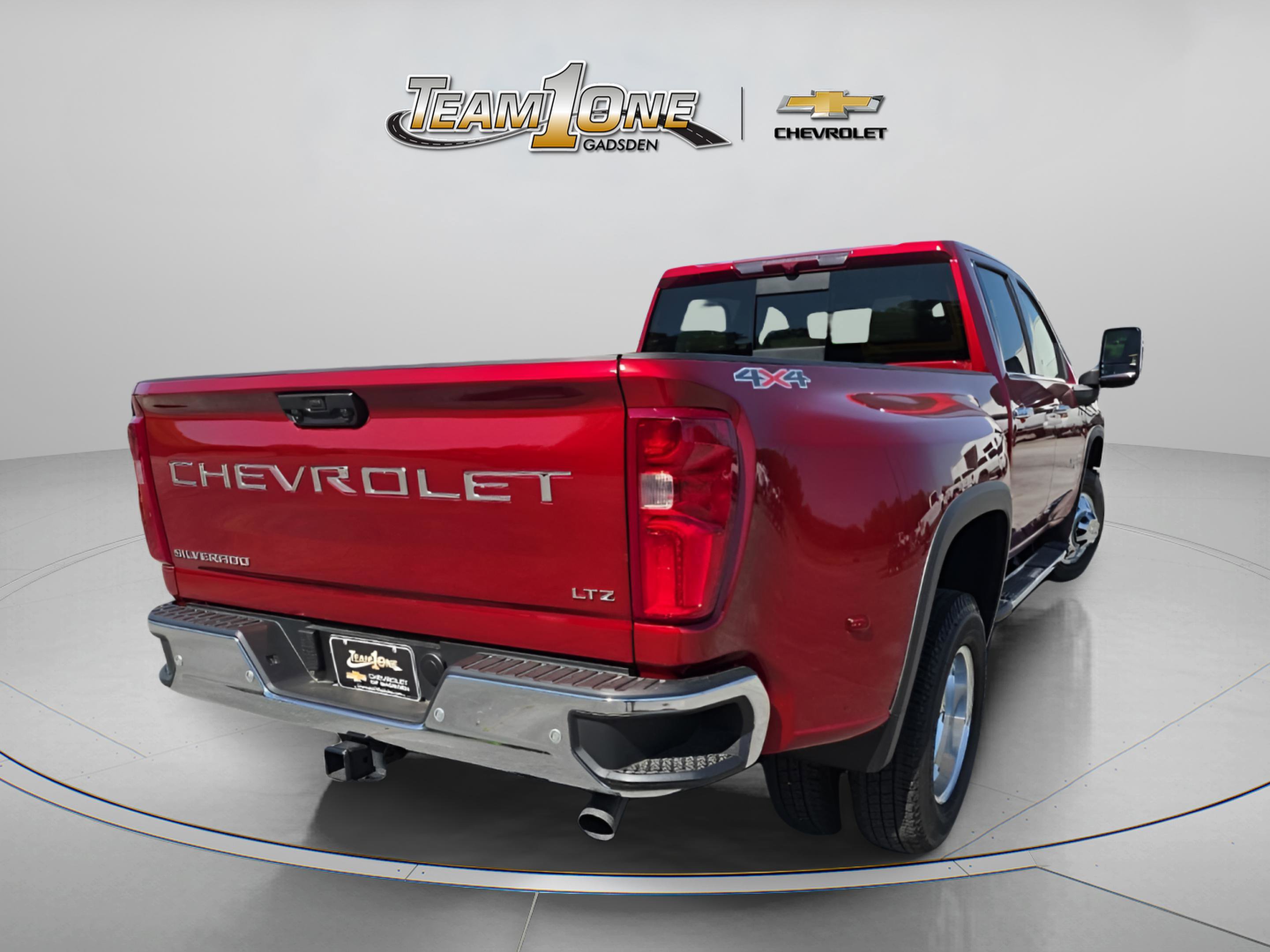 Used 2026 Chevrolet Silverado 3500 LTZ w/ LTZ Convenience Package AWD/4WD image 8
