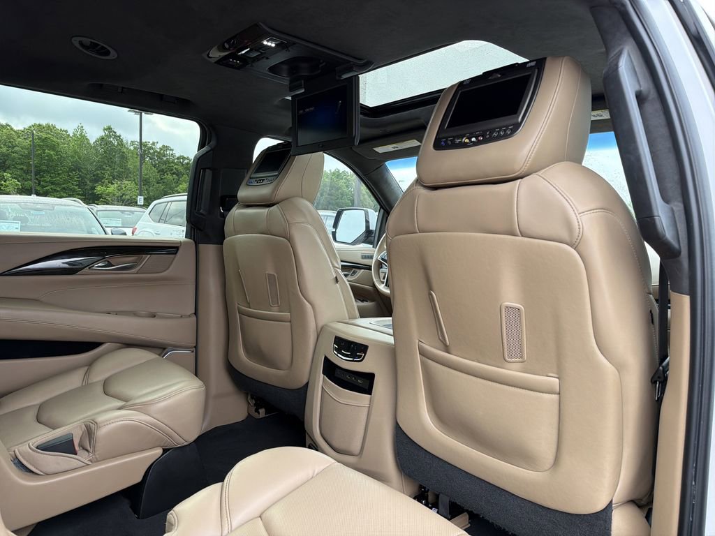 Used 2019 Cadillac Escalade ESV Platinum image 19