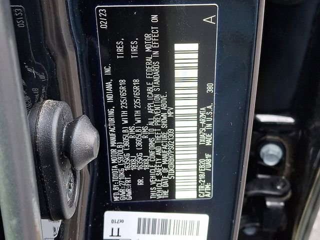 Used 2023 Toyota Highlander XLE image 28