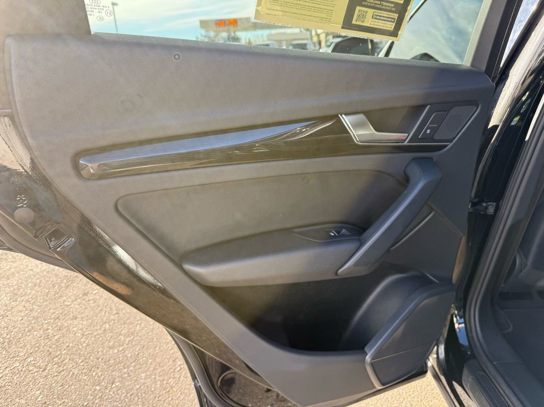 Used 2019 Audi Q5 2.0T Premium w/ Convenience Package image 14