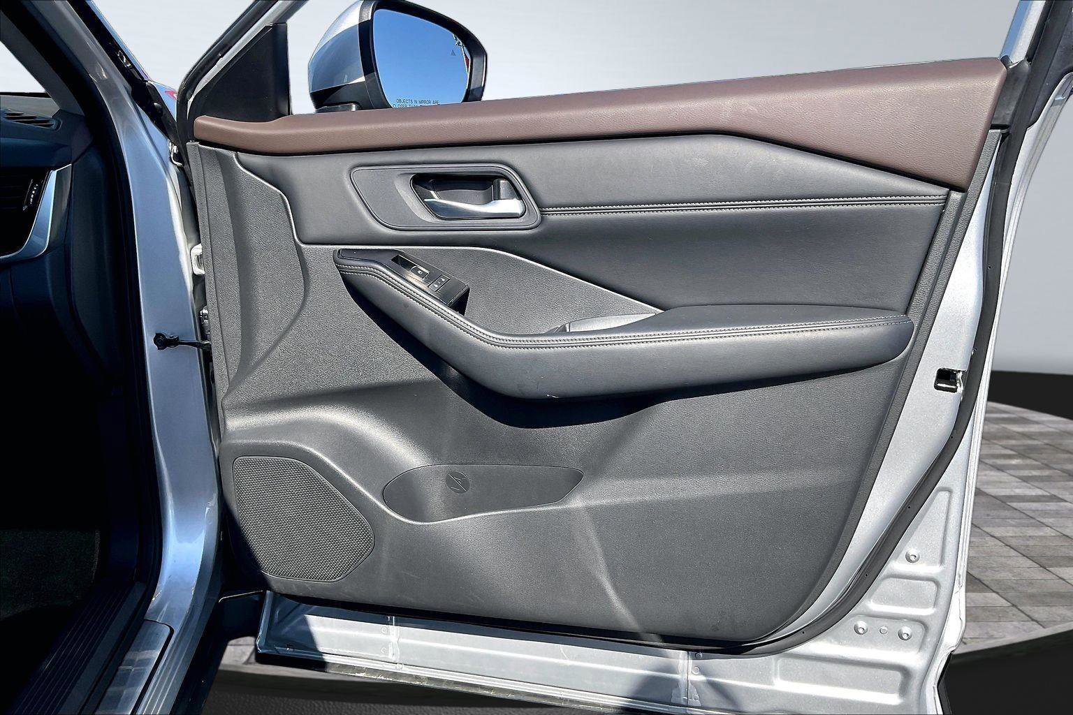 Certified 2023 Nissan Rogue SL w/ SL Premium Package image 25