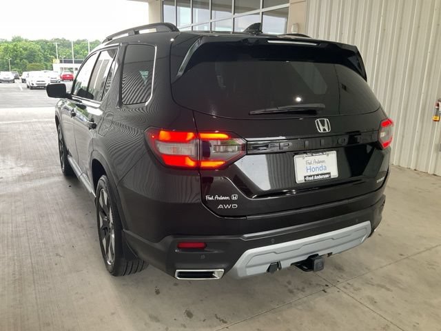 Certified 2025 Honda Pilot Elite image 23