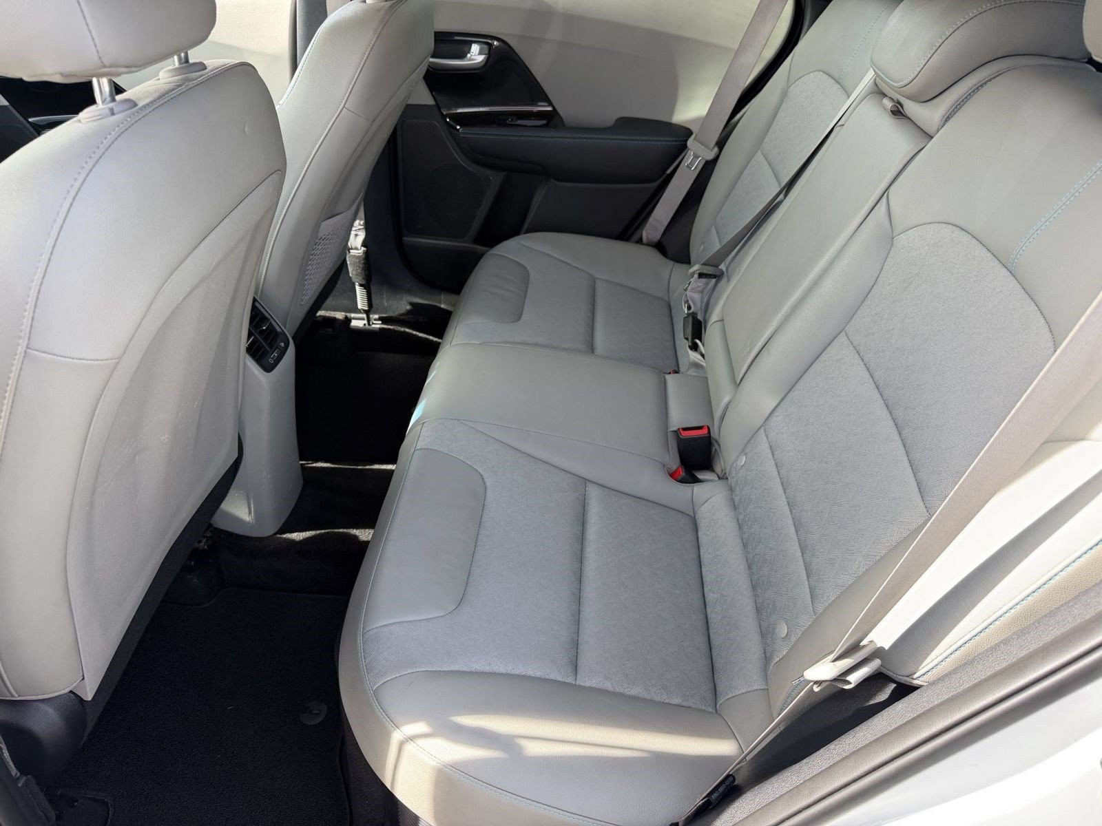 Used 2019 Kia Niro EX FWD image 22