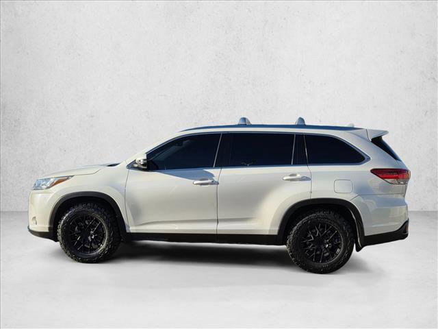 Used 2019 Toyota Highlander XLE image 9