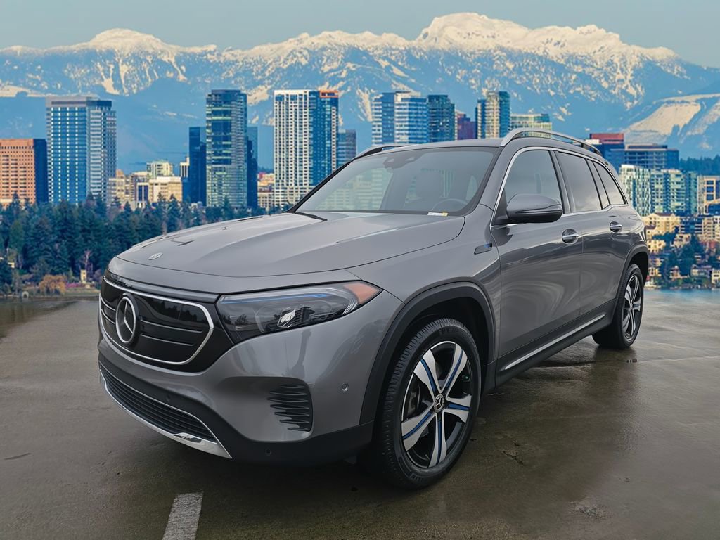 Used 2022 Mercedes-Benz EQB 350 4MATIC image 4