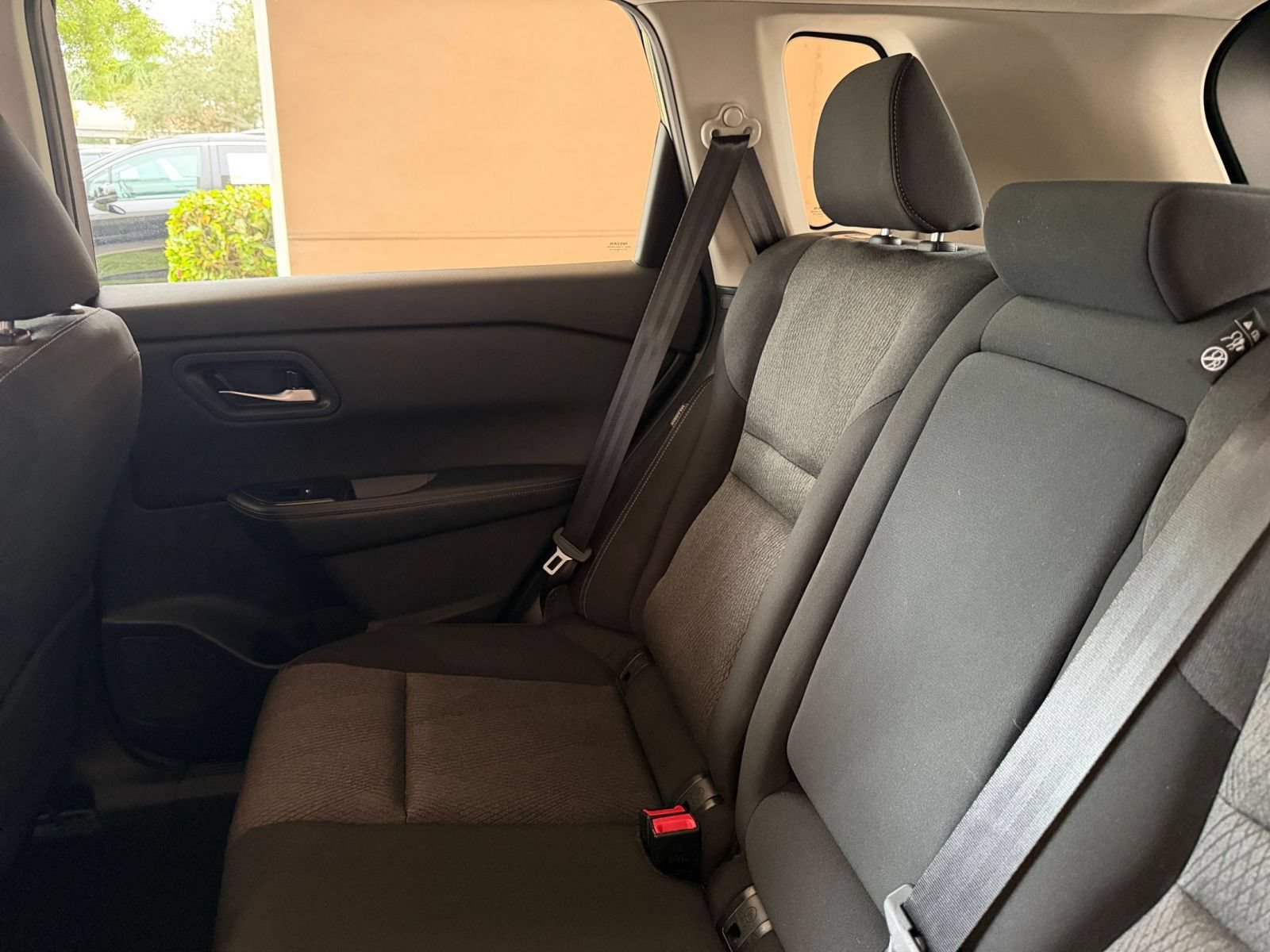 Used 2025 Nissan Rogue SV AWD/4WD image 34