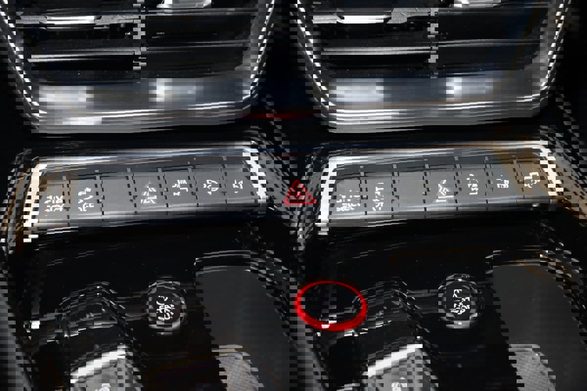 Used 2024 Audi RS e-tron GT w/ Carbon Performance Package image 51