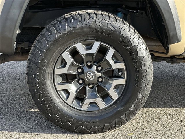 Used 2018 Toyota Tacoma TRD Off-Road image 30