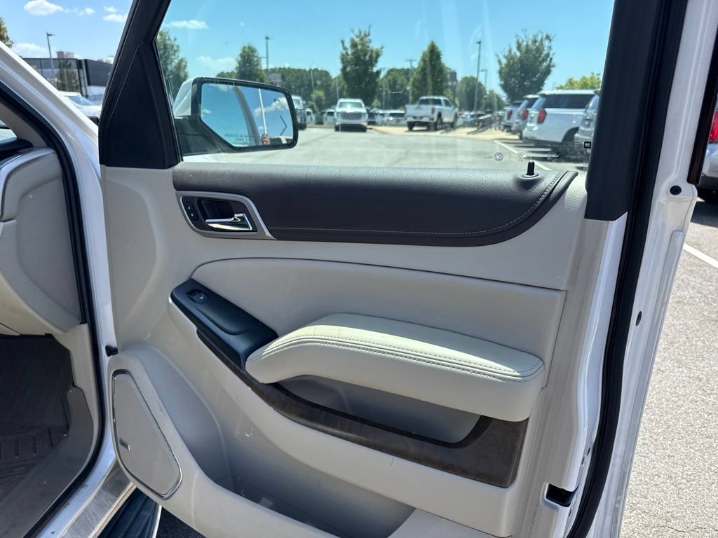 Used 2018 GMC Yukon Denali w/ Open Road Package AWD/4WD image 16